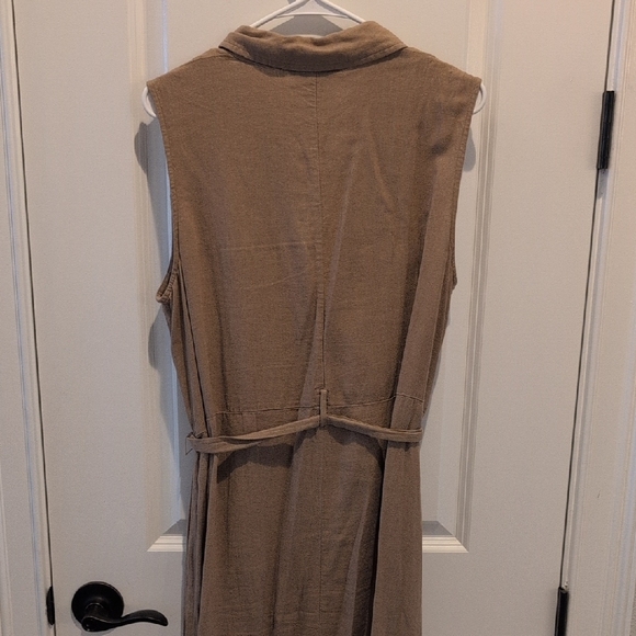 croft & barrow Sleeveless Taupe Maxi Trench Dress with Belt - Picture 6 of 7